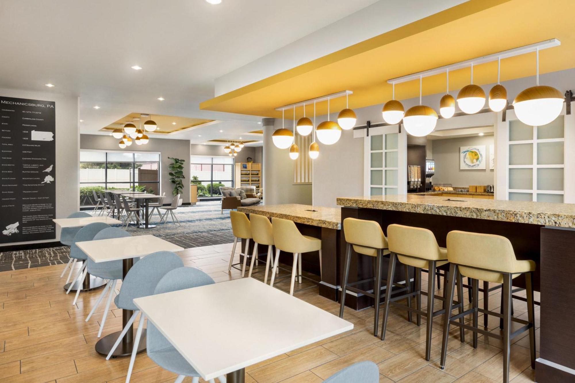 Towneplace Suites By Marriott Harrisburg West/Меканиксберг Экстерьер фото