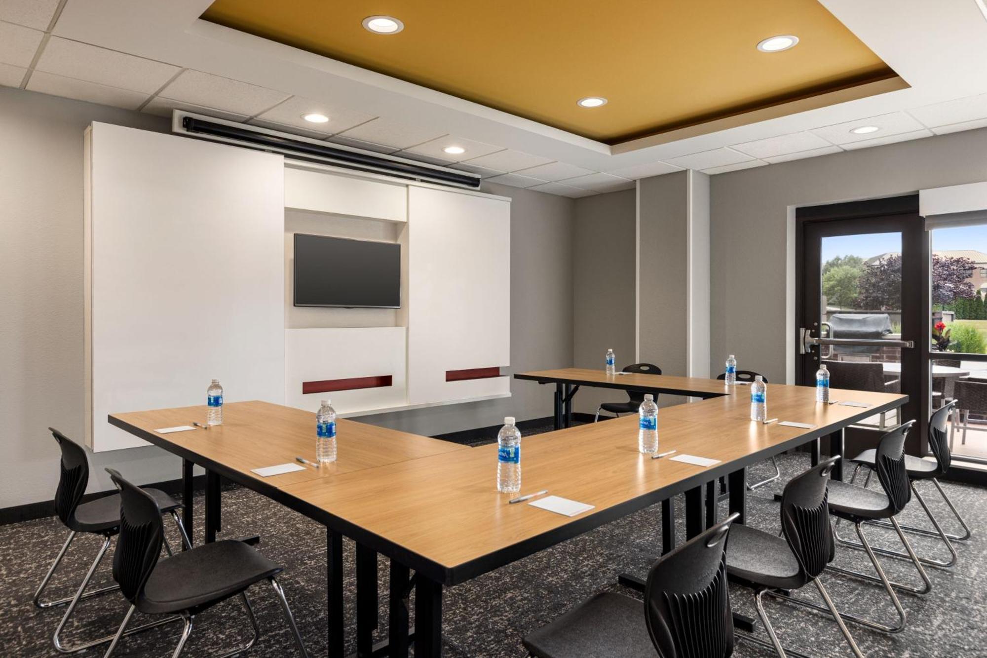 Towneplace Suites By Marriott Harrisburg West/Меканиксберг Экстерьер фото