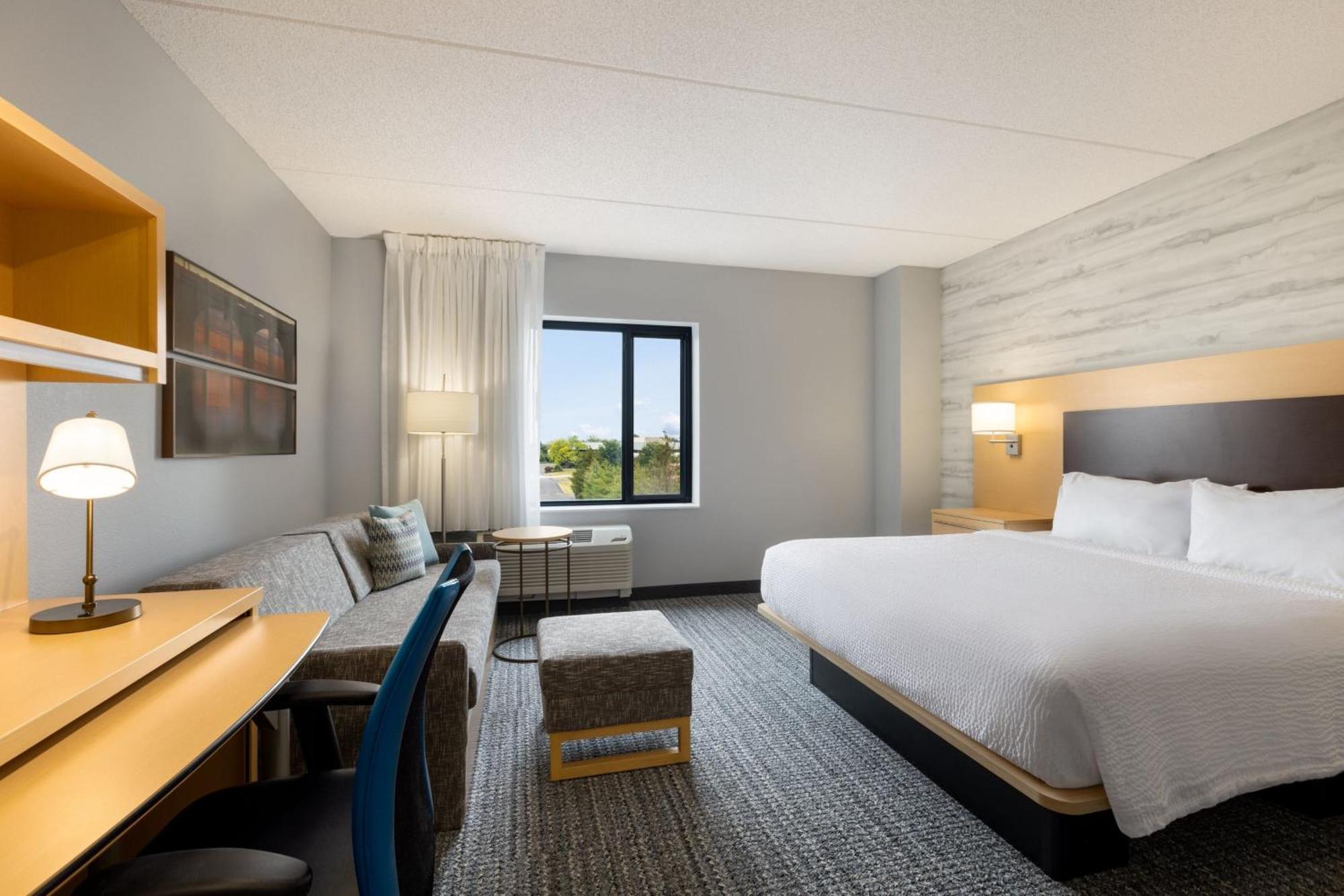 Towneplace Suites By Marriott Harrisburg West/Меканиксберг Экстерьер фото