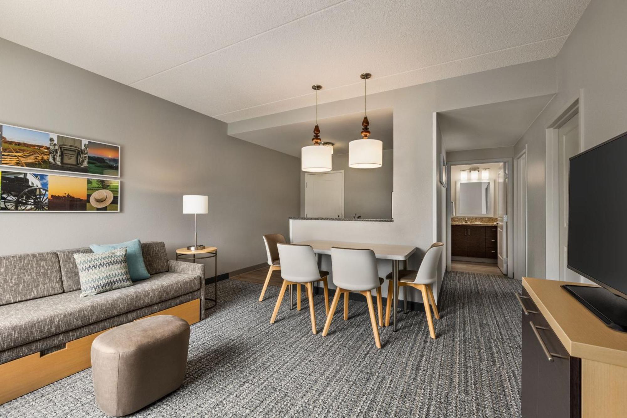 Towneplace Suites By Marriott Harrisburg West/Меканиксберг Экстерьер фото