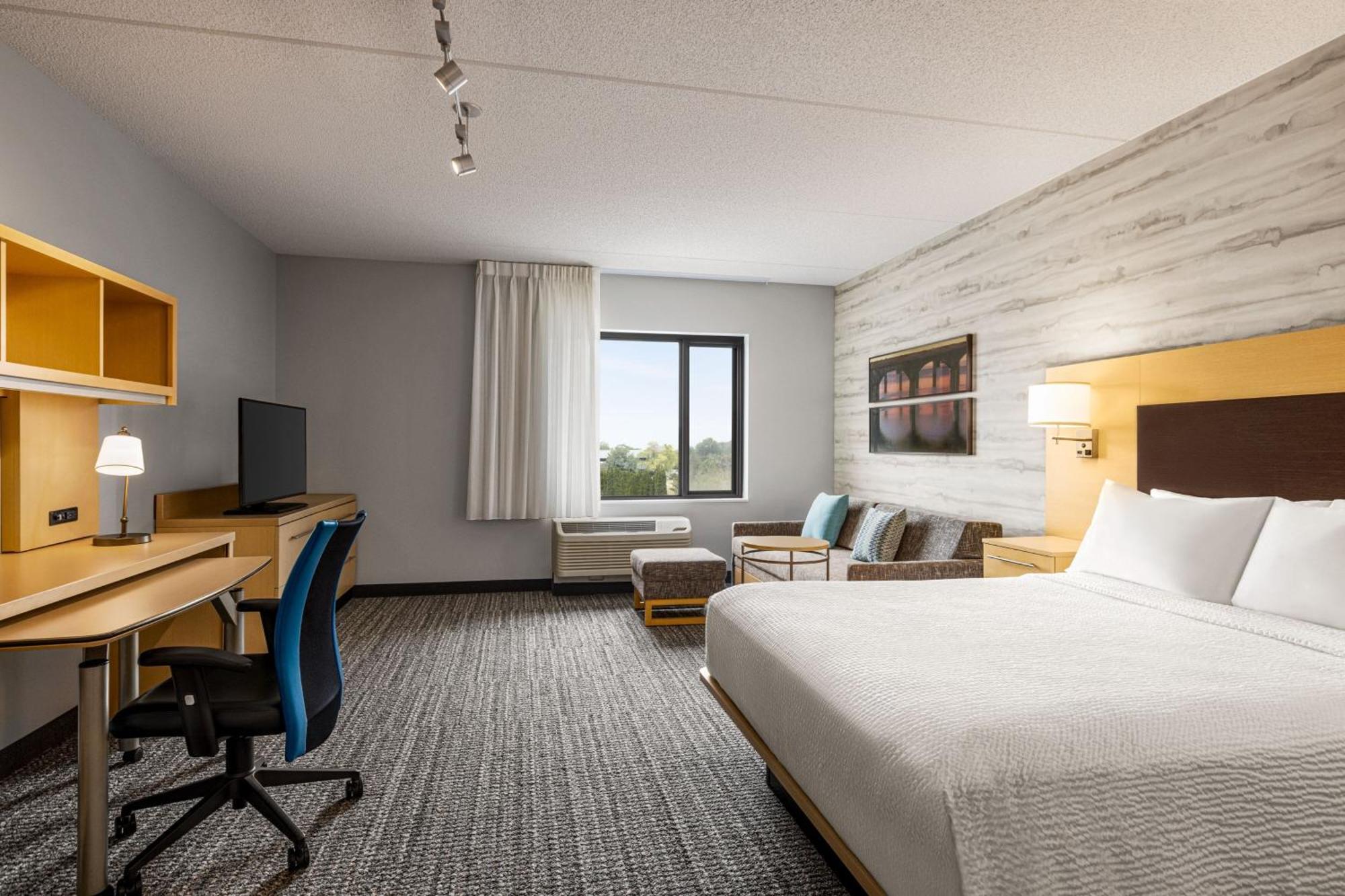 Towneplace Suites By Marriott Harrisburg West/Меканиксберг Экстерьер фото