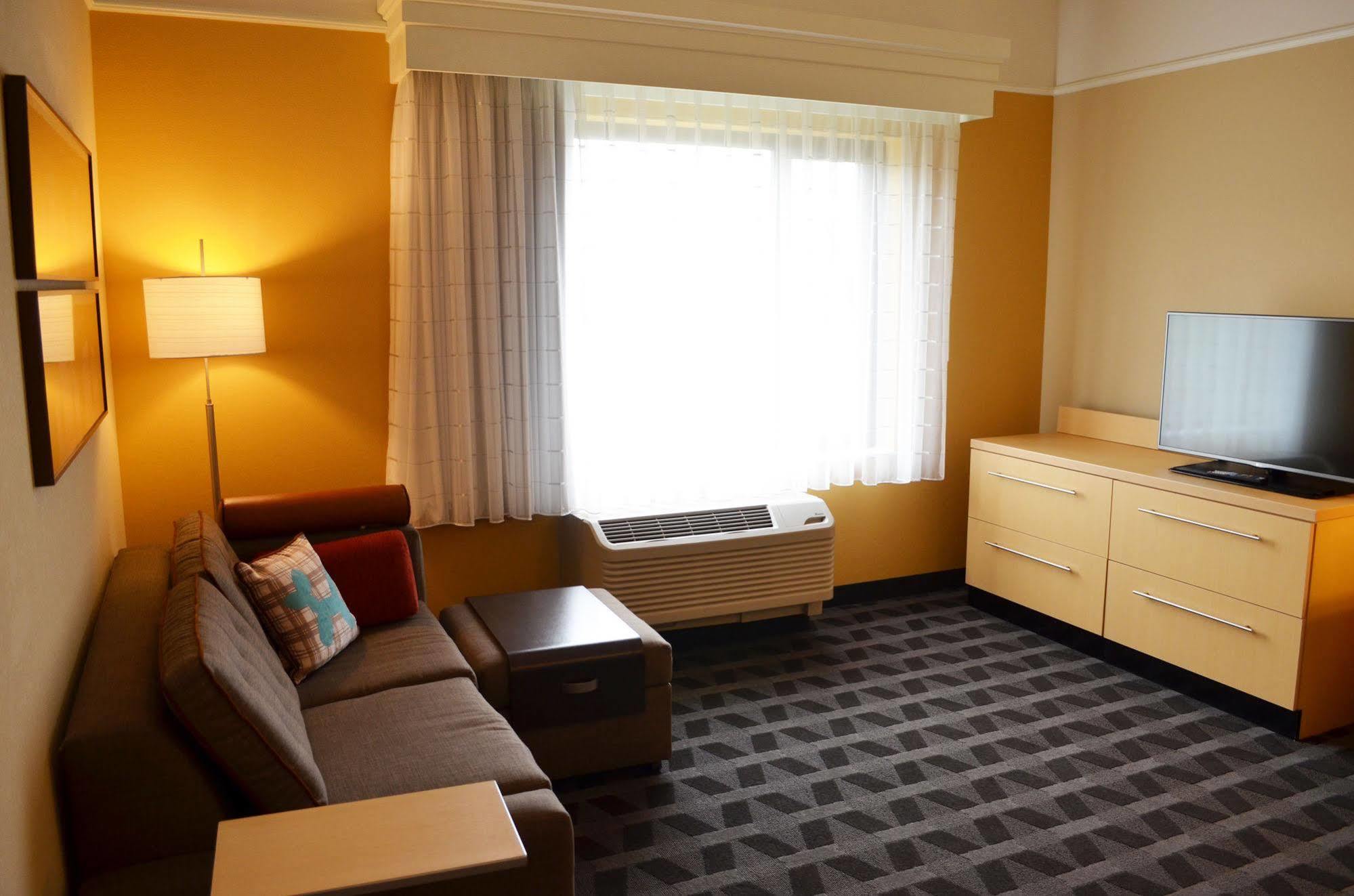 Towneplace Suites By Marriott Harrisburg West/Меканиксберг Экстерьер фото